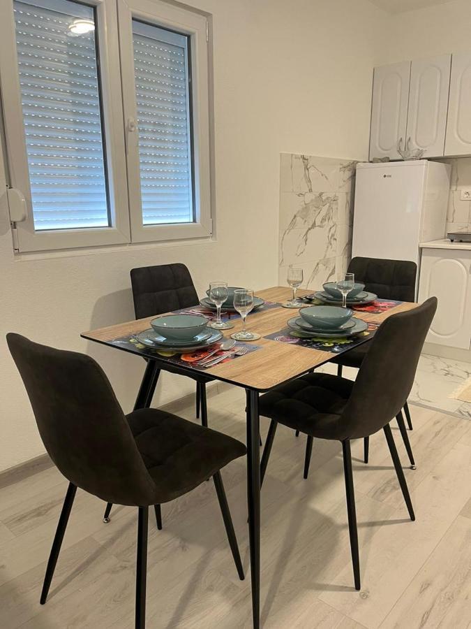 Knezevic Apartman Подгориця Екстер'єр фото