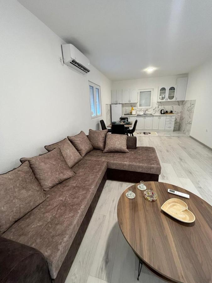 Knezevic Apartman Подгориця Екстер'єр фото