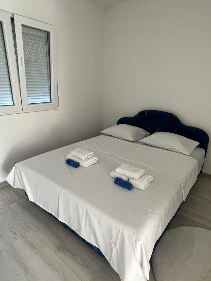 Knezevic Apartman Подгориця Екстер'єр фото