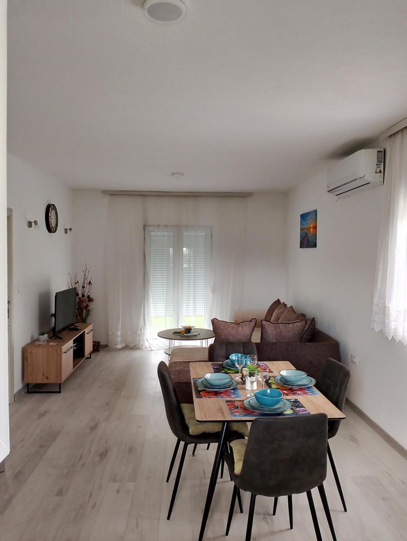 Knezevic Apartman Подгориця Екстер'єр фото