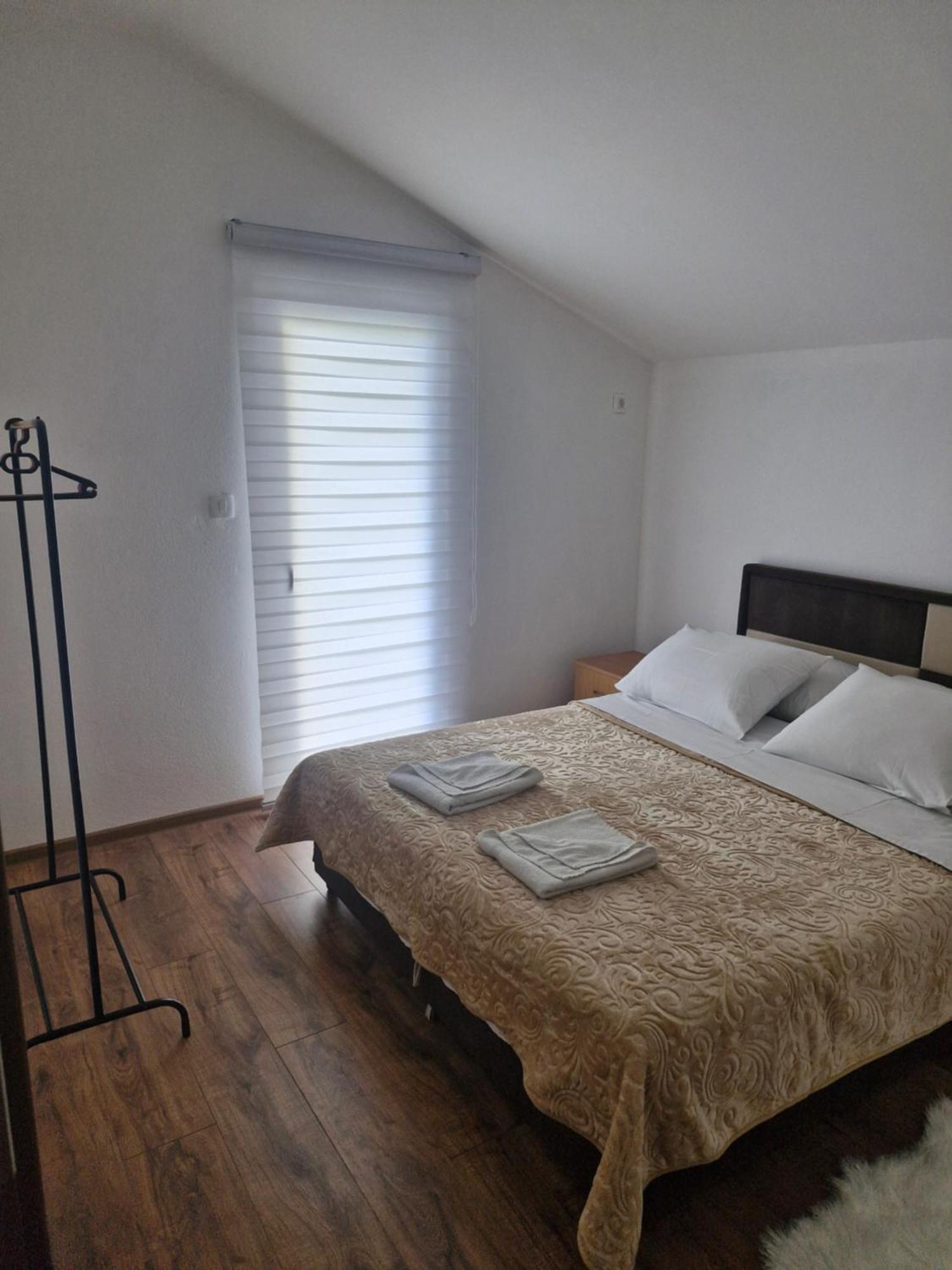 Knezevic Apartman Подгориця Екстер'єр фото